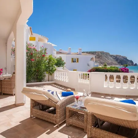 Beachfront Da Luz By Blue Diamond