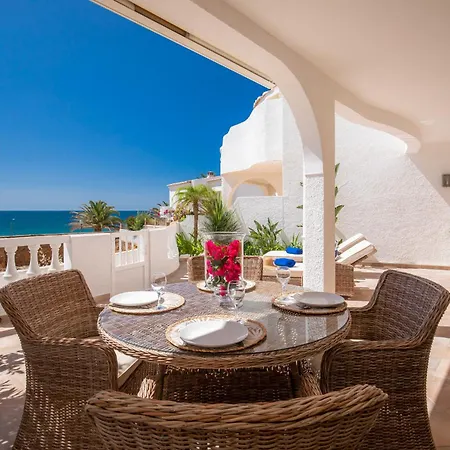 Beachfront Da Luz By Blue Diamond